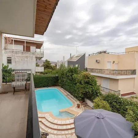 Private Entire In Alimos فيلة