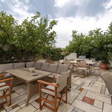 Private Entire In Alimos أثينا